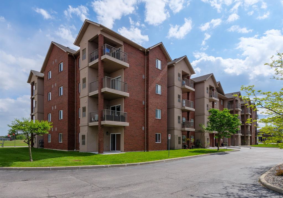 2650-sandwich-west-parkway-lasalle-ontario-26020226