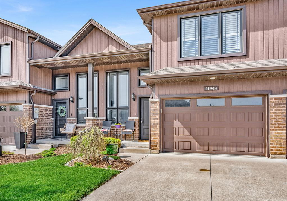 11944-thistledown-windsor-ontario-26020229