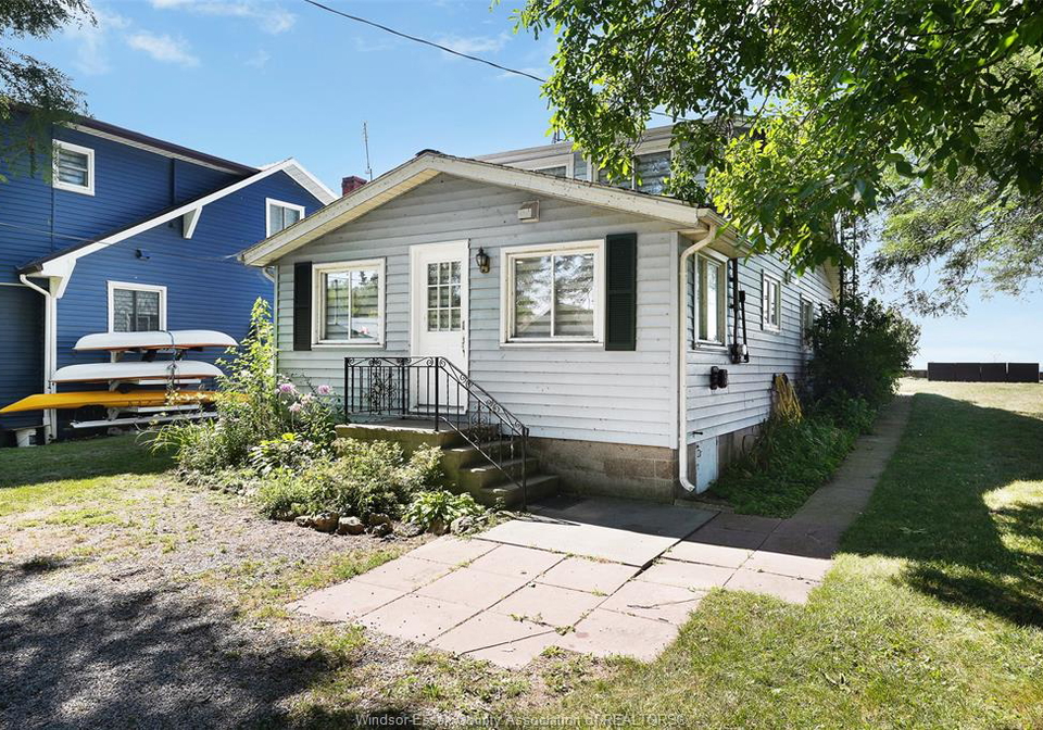 69-willow-beach-road-amherstburg-ontario-26020233