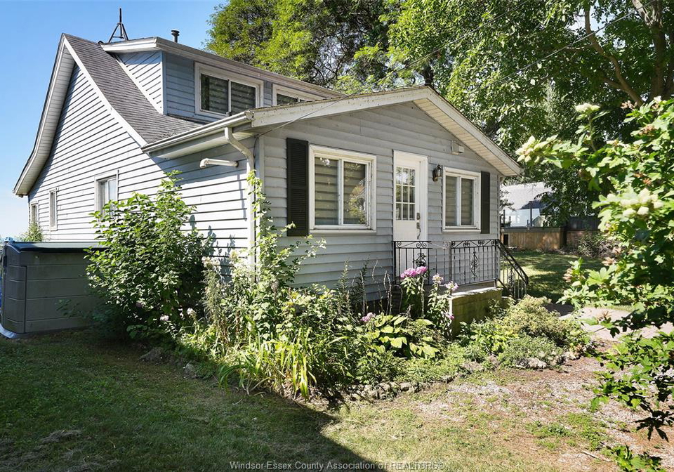 69-willow-beach-road-amherstburg-ontario-26020233