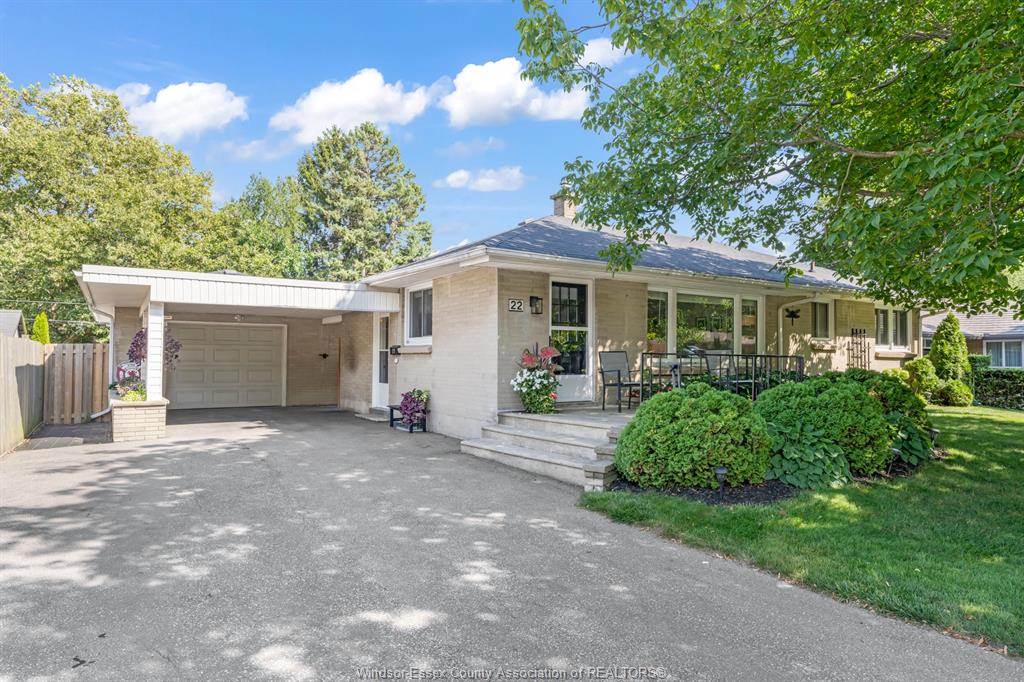 22-danforth-leamington-ontario-26020239