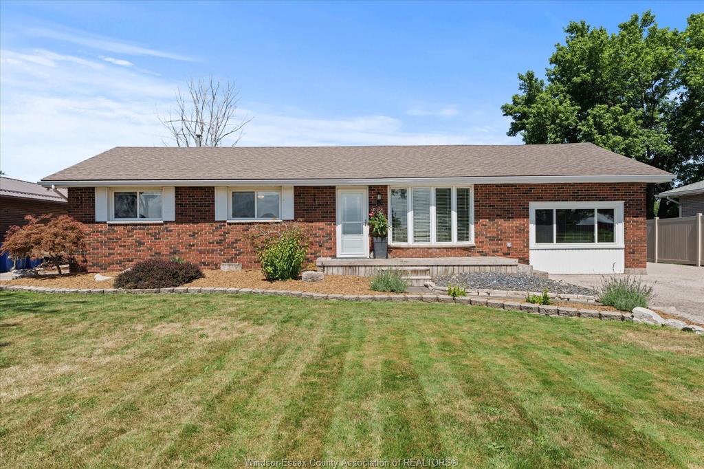 561-county-road-2-lakeshore-ontario-26020253