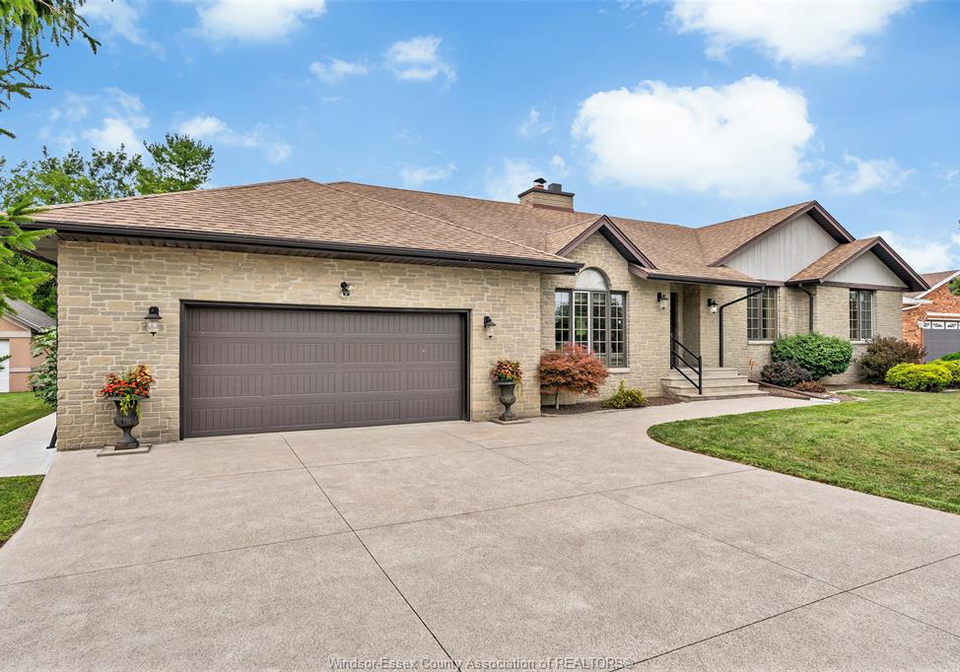 367-elmstead-lakeshore-ontario-26020254
