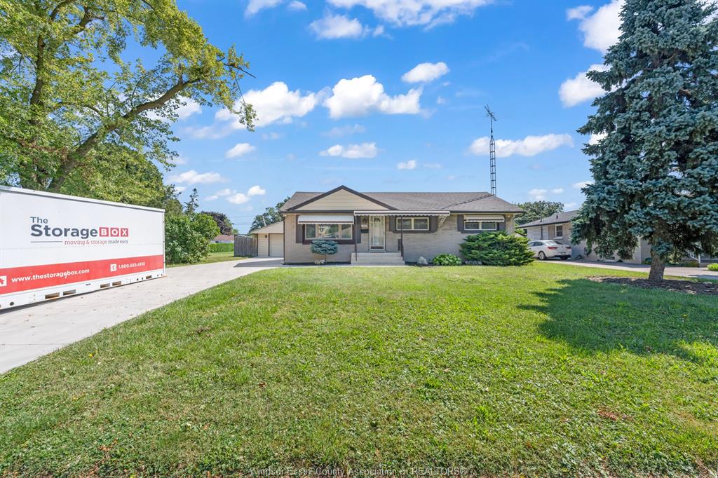 3302-woodlawn-avenue-windsor-ontario-26020258