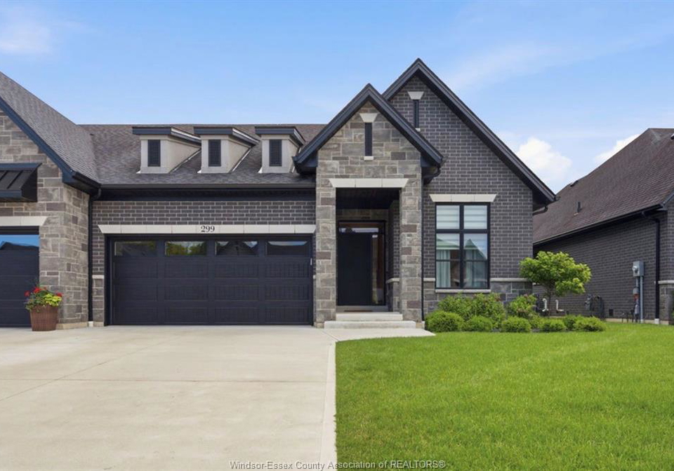 299-xavier-circle-lakeshore-ontario-26020263