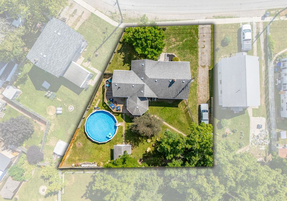 15-john-street-w-blenheim-ontario-26020264