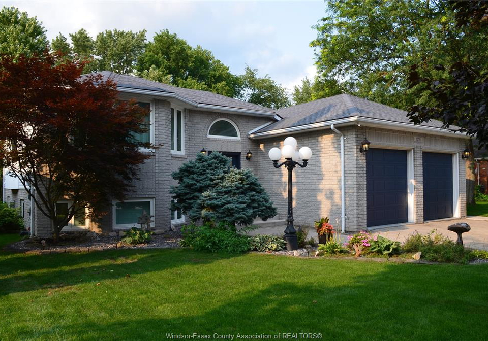 1270-woodmount-crescent-lasalle-ontario-26020265