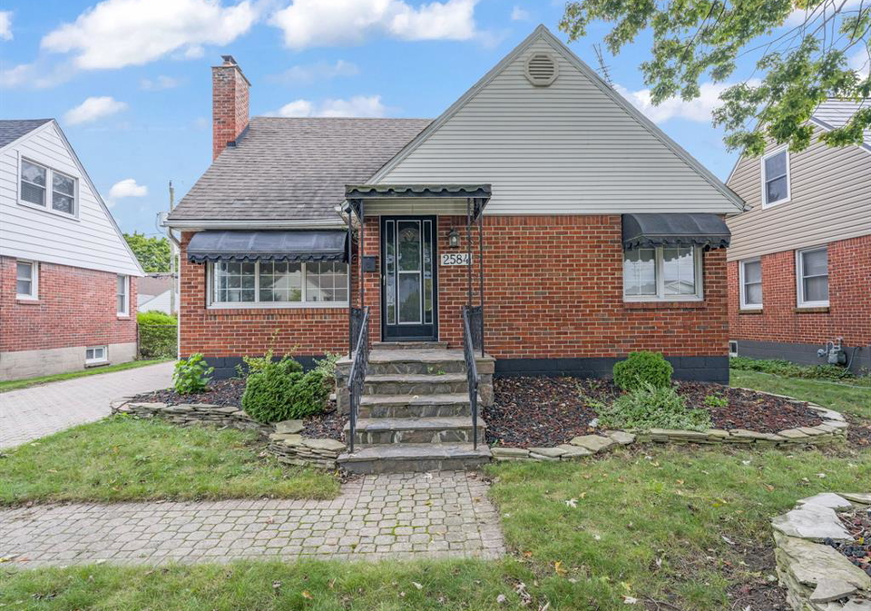 2584-chilver-windsor-ontario-26020272