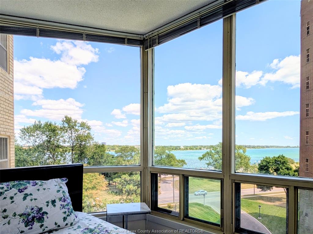 3601-riverside-drive-east-windsor-ontario-26020274