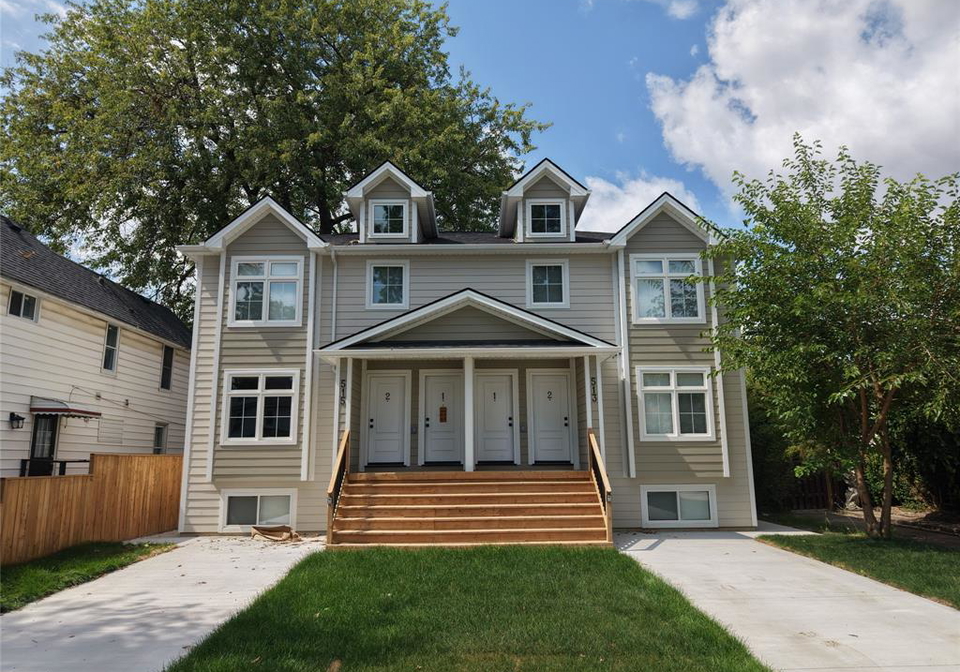515-caron-windsor-ontario-26020277