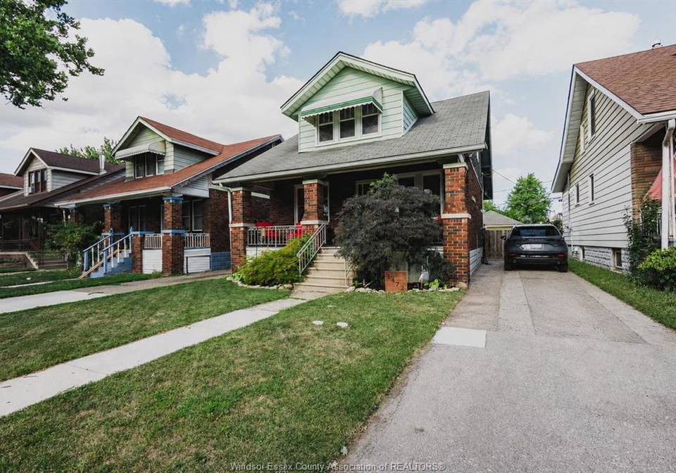 1472-albert-road-windsor-ontario-26020284