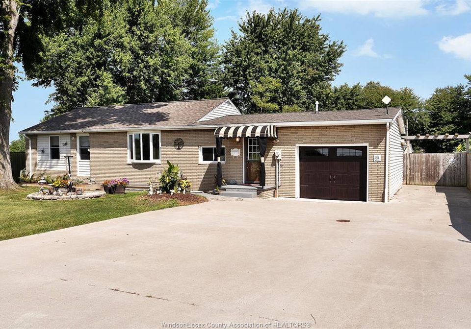 78-road-3-west-kingsville-ontario-26020285