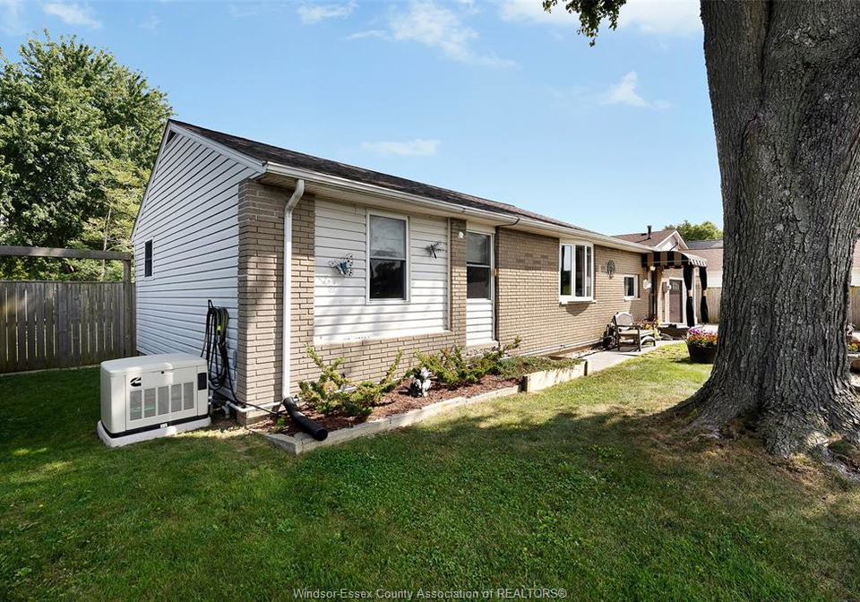 78-road-3-west-kingsville-ontario-26020285