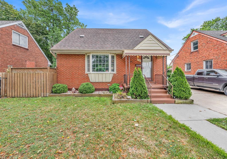 2187-girardot-windsor-ontario-26020288