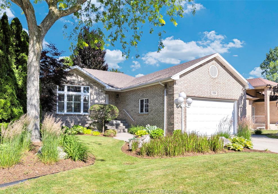 112-fay-court-lakeshore-ontario-26020298