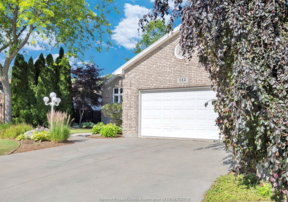 112-fay-court-lakeshore-ontario-26020298