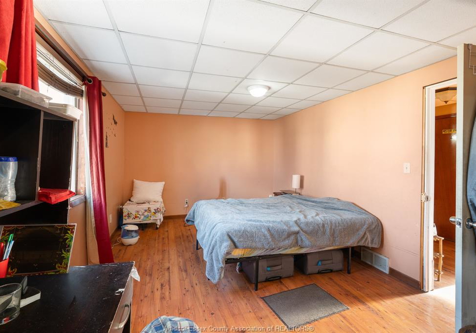 497-caron-avenue-windsor-ontario-26020300