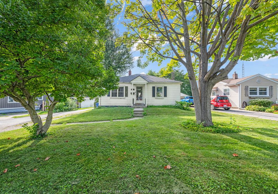 45-wigle-street-leamington-ontario-26020305
