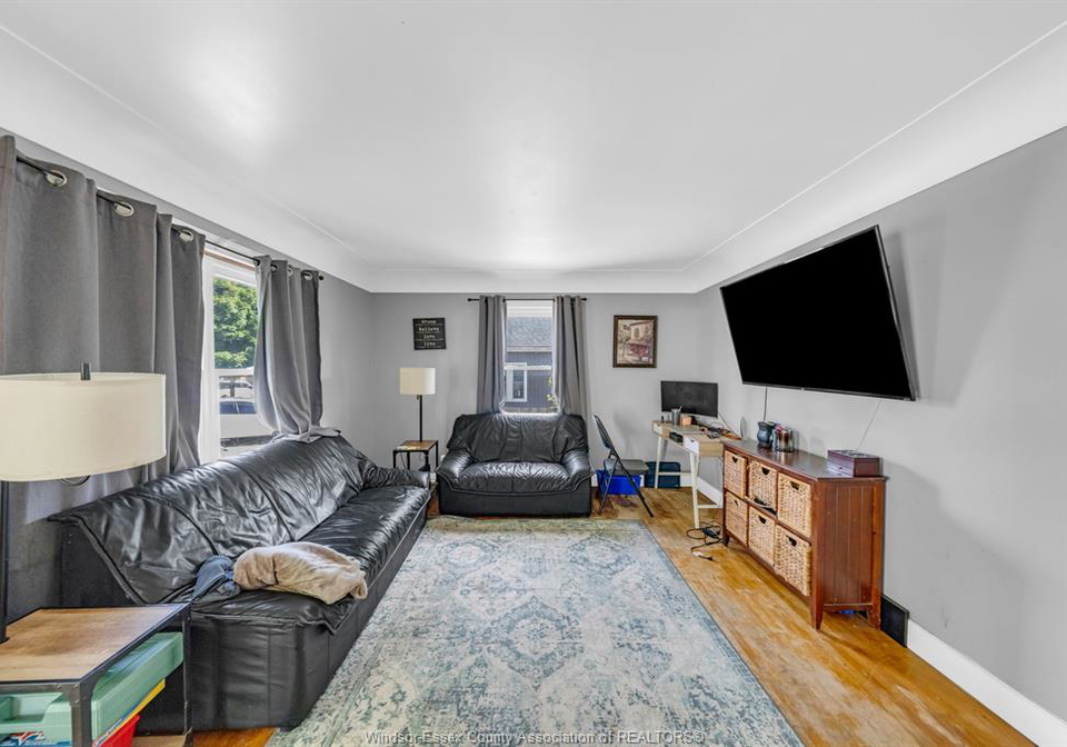 45-wigle-street-leamington-ontario-26020305
