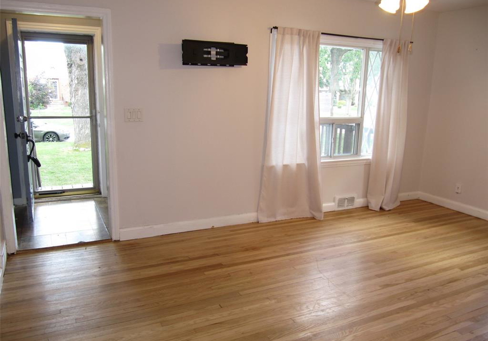 909-st-marys-windsor-ontario-26020308