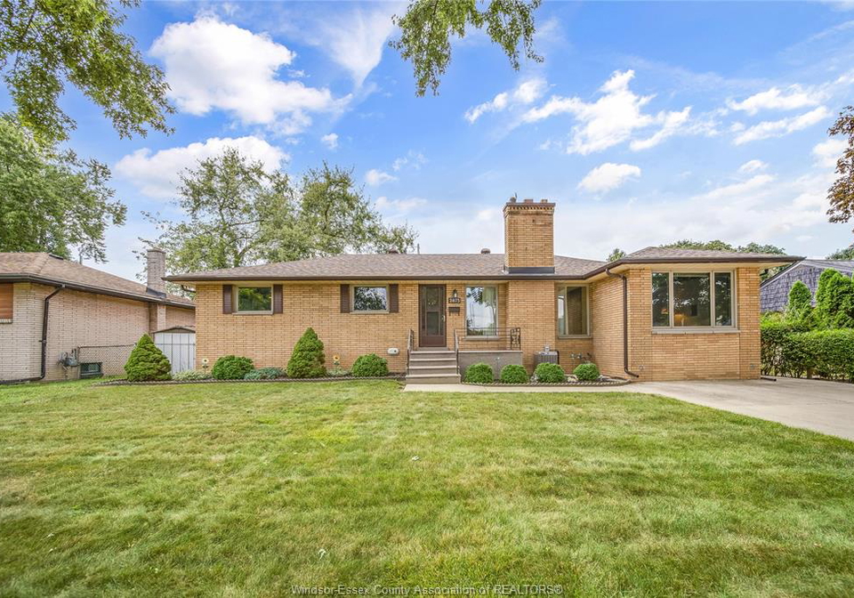 2675-mark-avenue-windsor-ontario-26020314