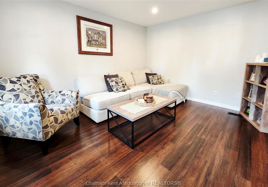 18-park-lane-chatham-ontario-26020315