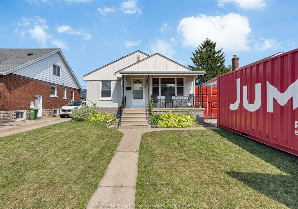 2258-parkwood-windsor-ontario-26020320