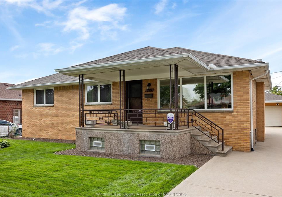 1459-partinton-avenue-windsor-ontario-26020327