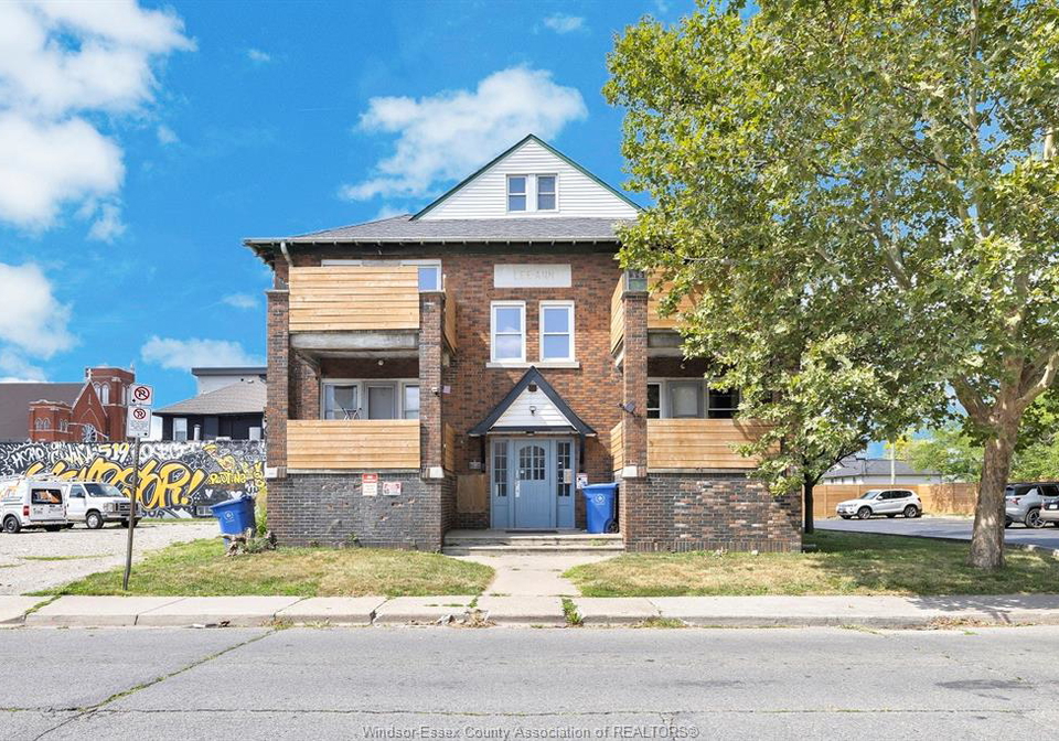 561-parent-avenue-windsor-ontario-26020329