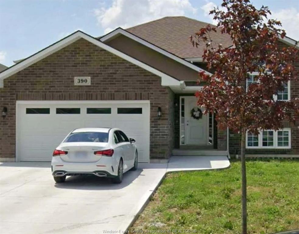 390-mulberry-lane-lakeshore-ontario-26020330