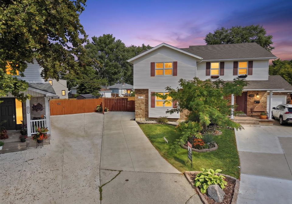 3640-stephanie-court-windsor-ontario-26020334
