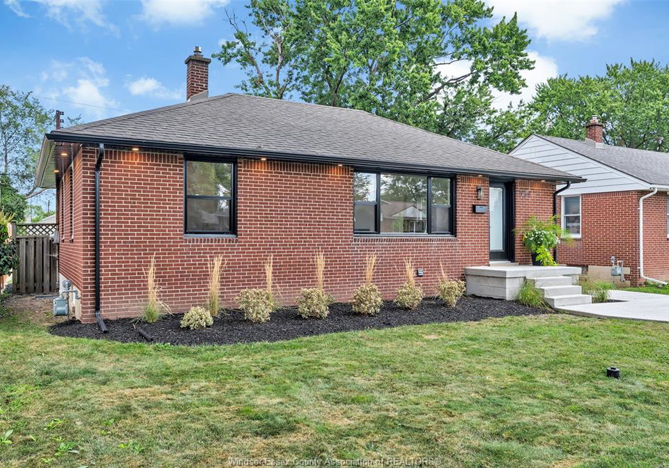 994-isabelle-windsor-ontario-26020338