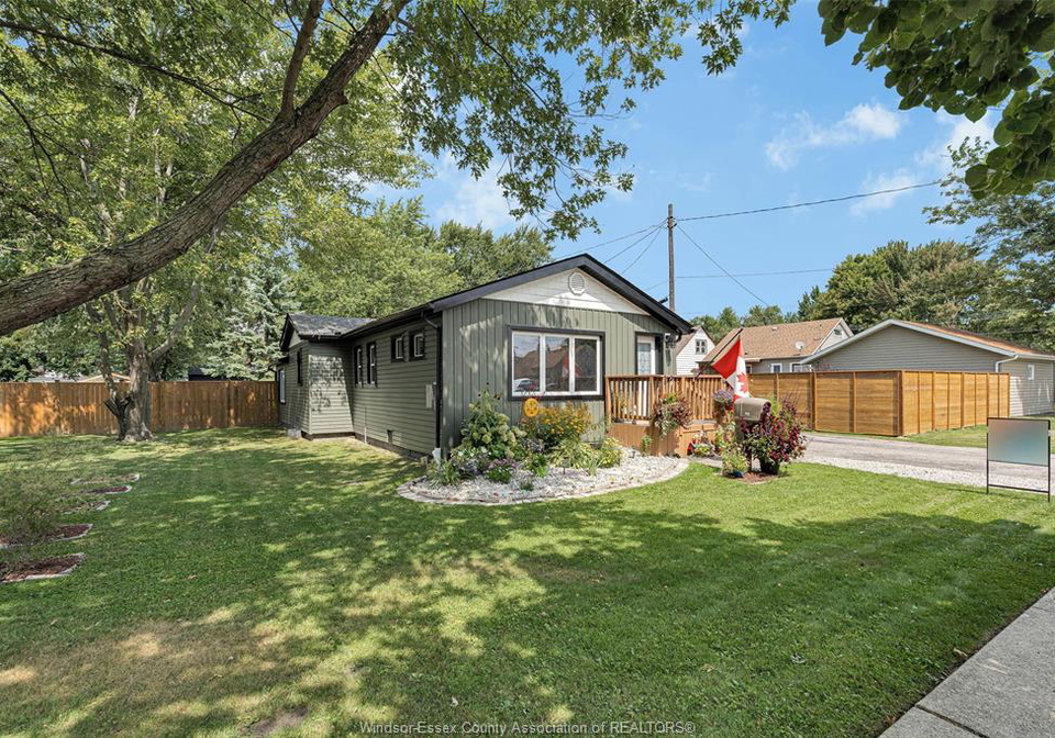 191-laird-avenue-essex-ontario-26020351