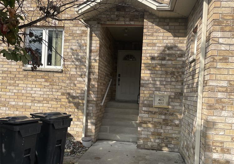 1833-st-luke-road-windsor-ontario-26020353