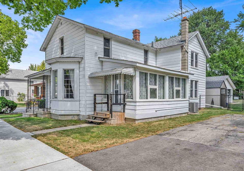 235-george-street-amherstburg-ontario-26020367