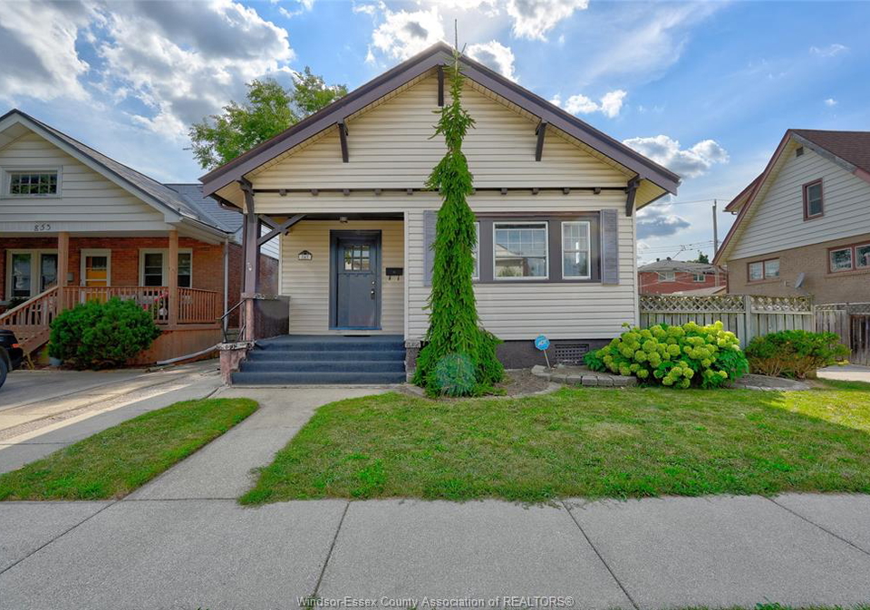 849-lawrence-road-windsor-ontario-26020369