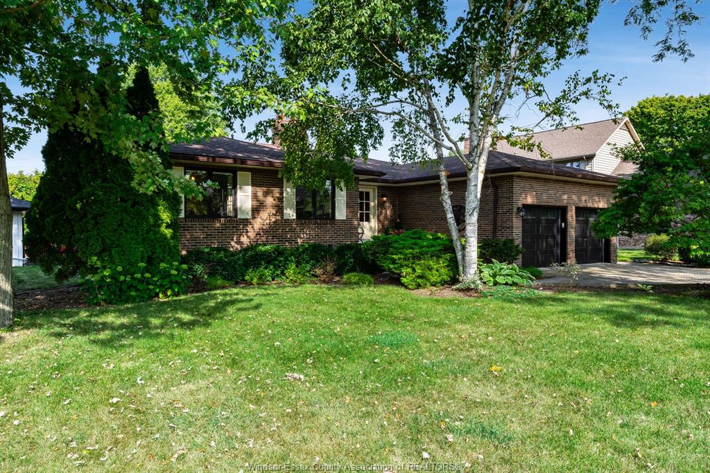 105-pointe-west-drive-amherstburg-ontario-26020373
