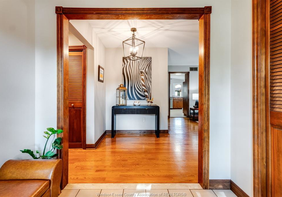 105-pointe-west-drive-amherstburg-ontario-26020373