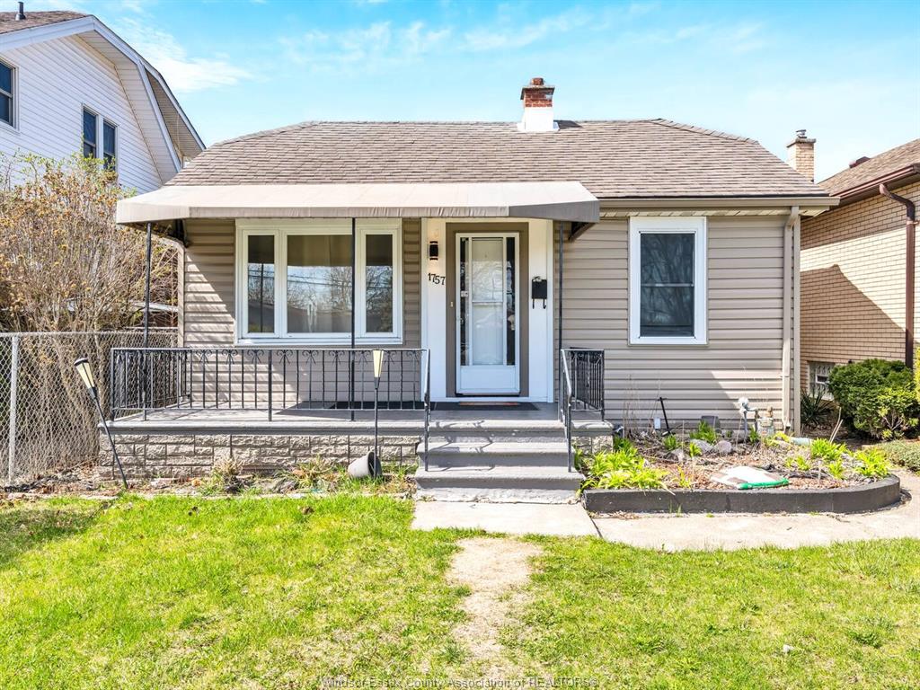 1757-pierre-avenue-windsor-ontario-26020375
