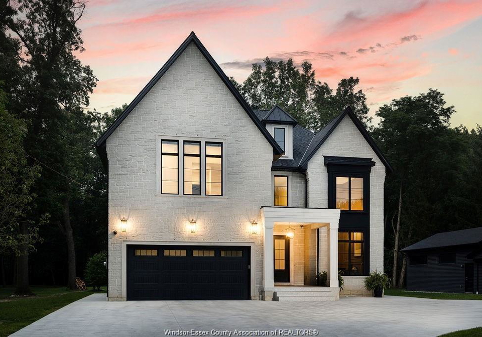 2490-todd-lane-lasalle-ontario-26020377