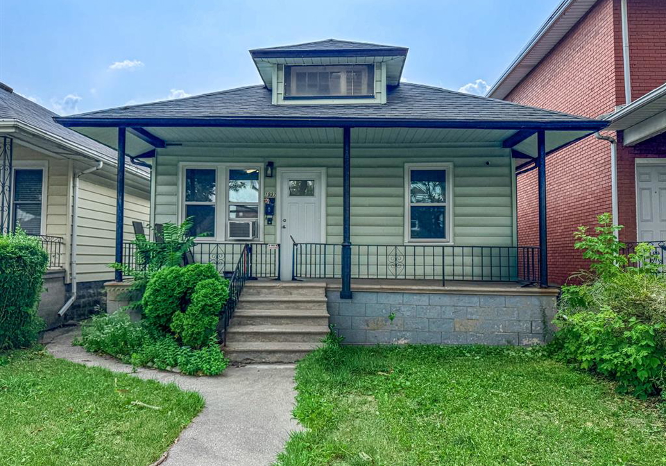 1037-howard-avenue-windsor-ontario-26020385