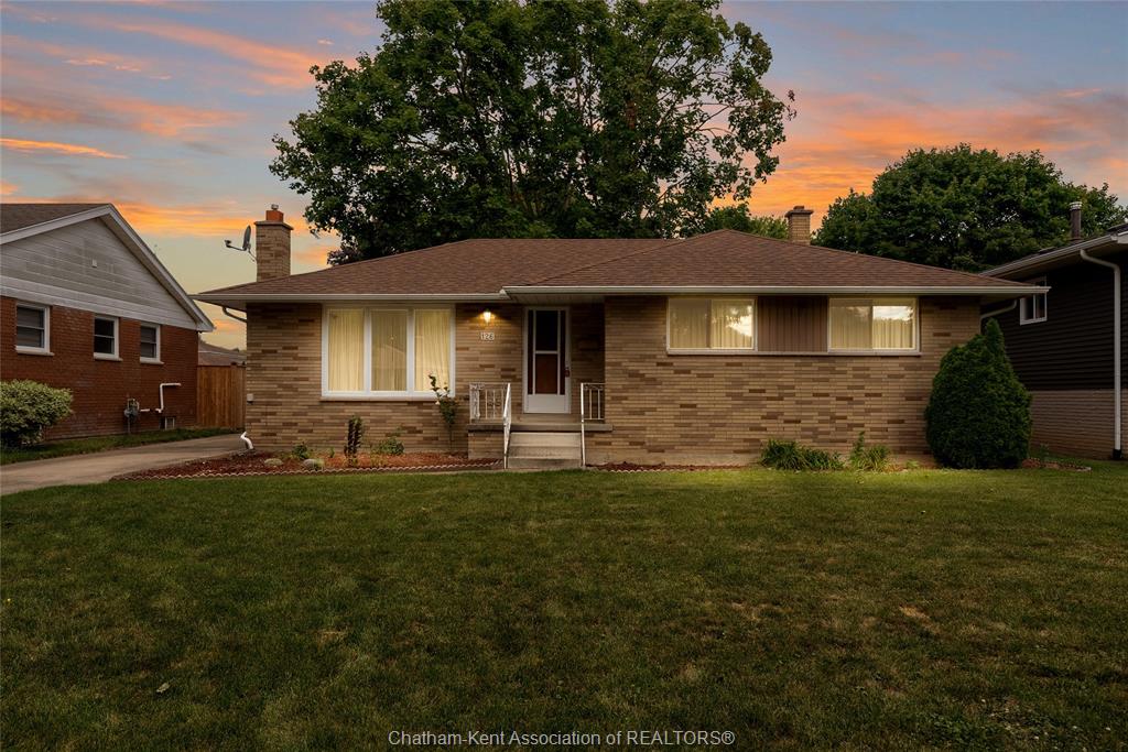 126-partridge-crescent-chatham-ontario-26020387