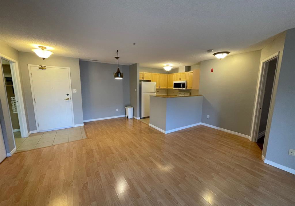 3160-wildwood-windsor-ontario-26020388