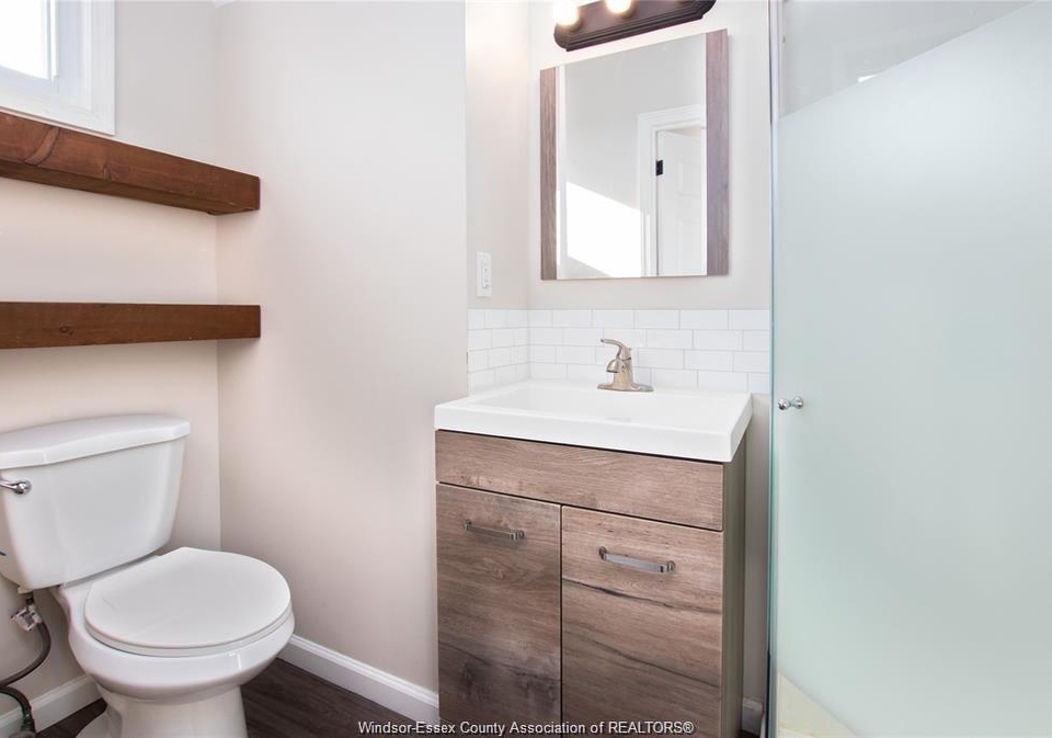 1015-westminster-boulevard-windsor-ontario-26020395