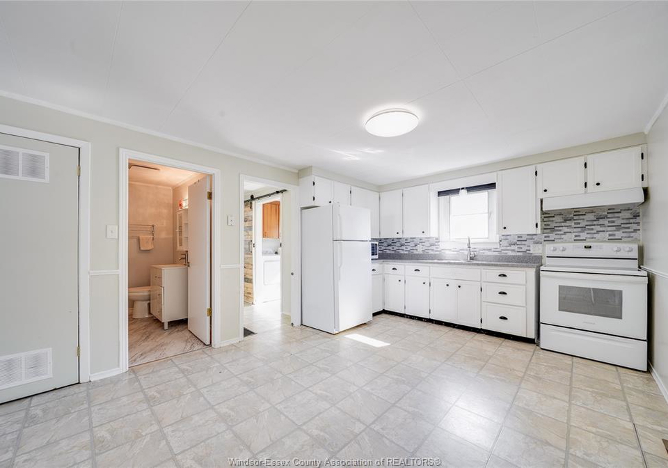 52-prospect-street-tilbury-ontario-26020421