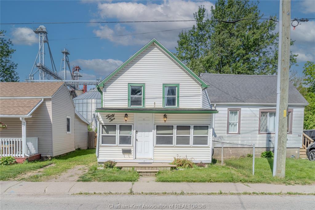 32-degge-street-chatham-ontario-26020424