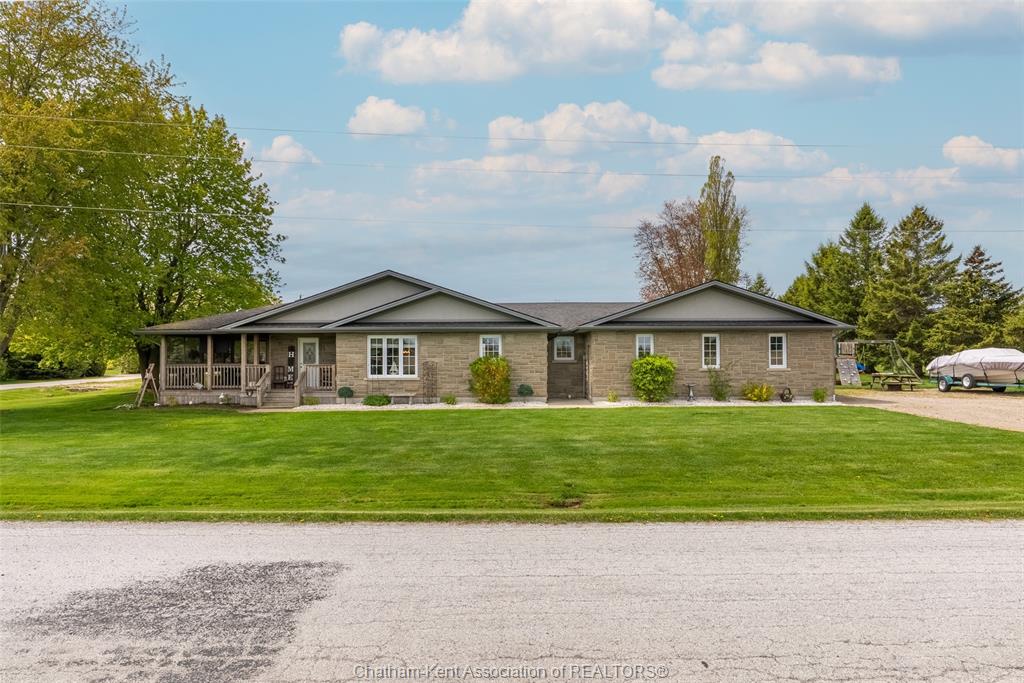 18400-marine-park-drive-rondeau-bay-estates-ontario-26020428