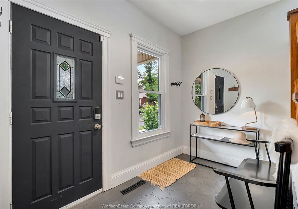 1226-windermere-road-windsor-ontario-26020431