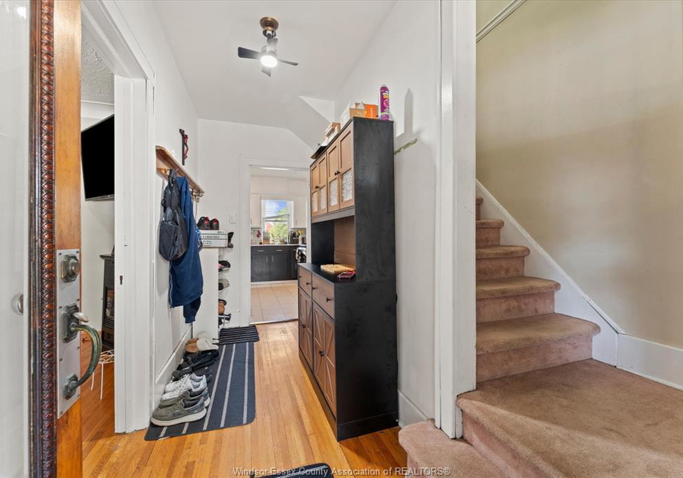 1481-benjamin-avenue-windsor-ontario-26020441