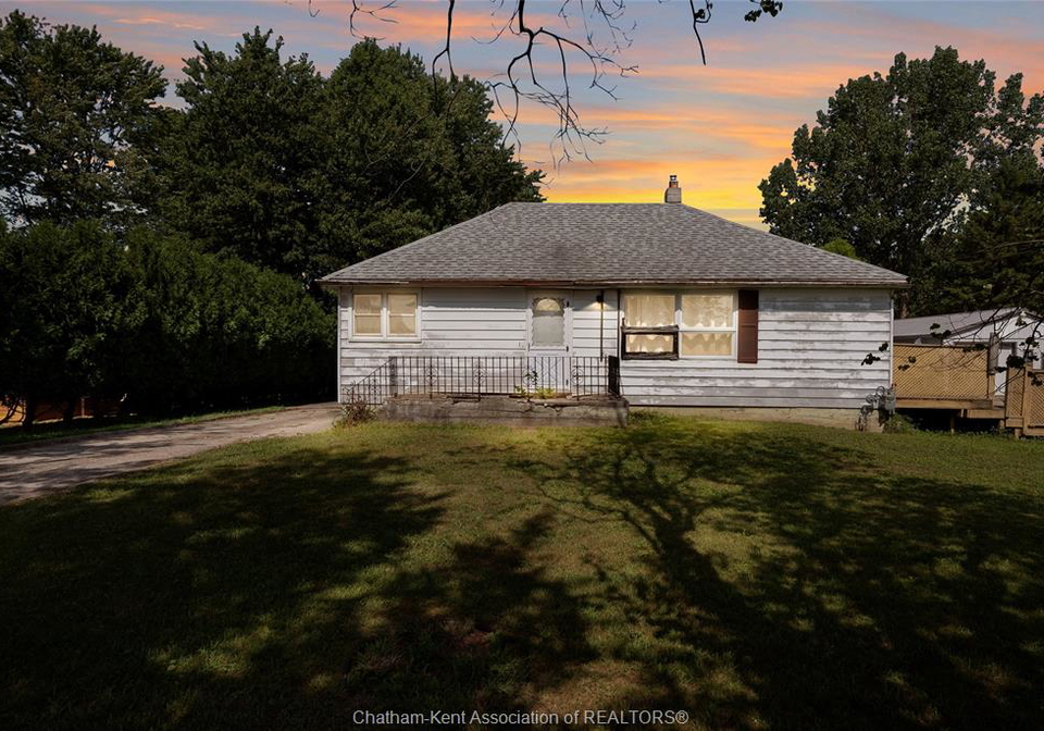797-mcnaughton-avenue-east-chatham-kent-ontario-26020447